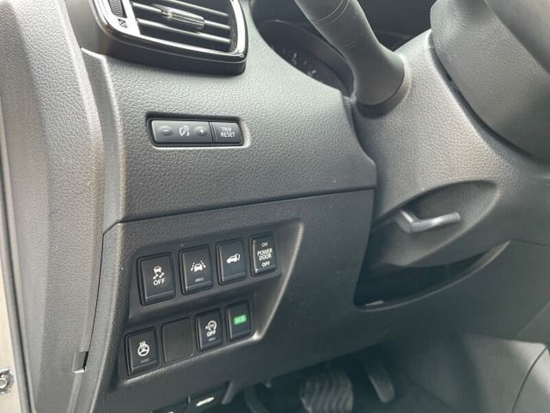 Nissan X-Trail N-Connecta, NAVI